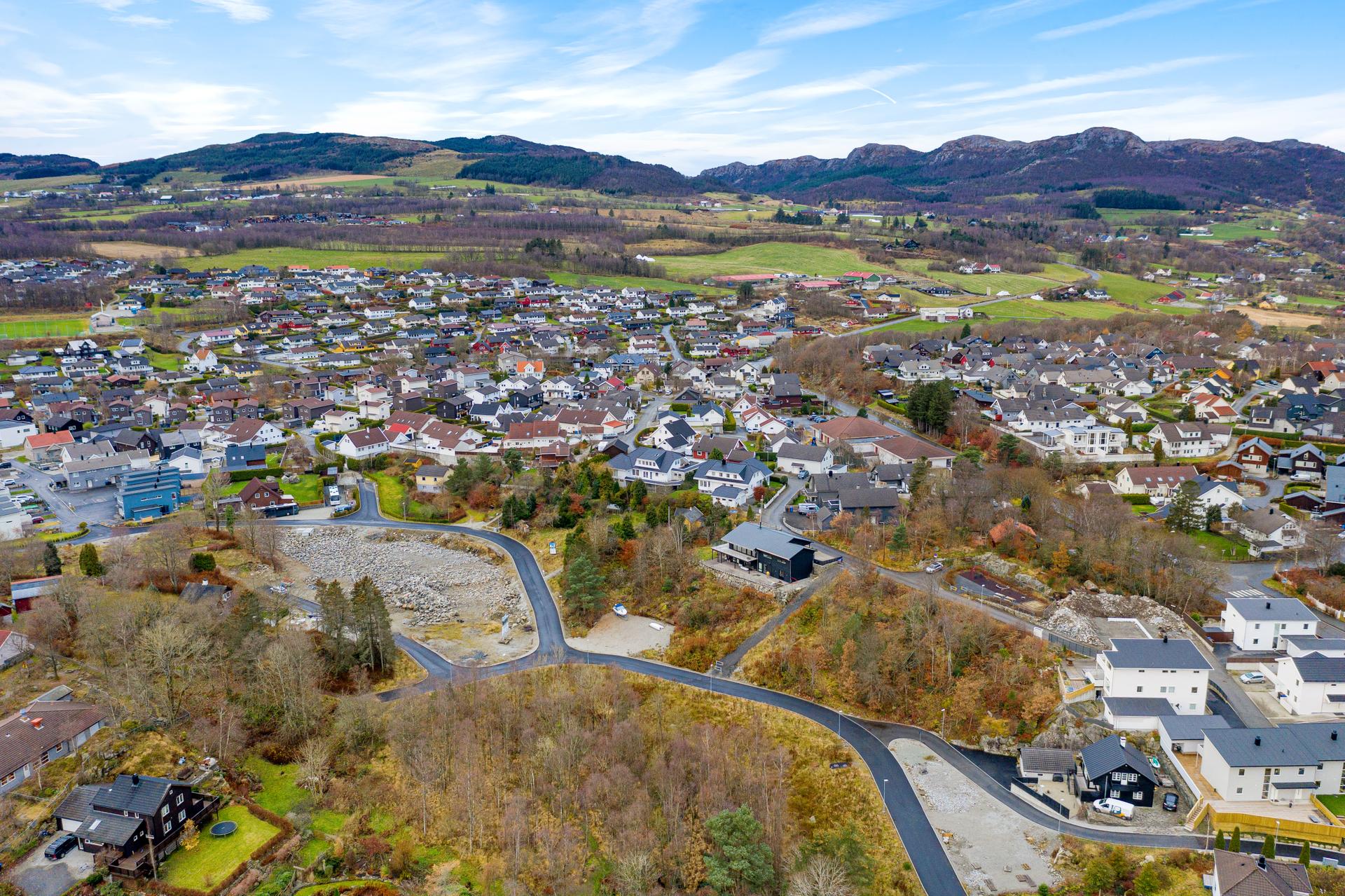 Flott tomt på 668 m² m/attraktiv og barnevennlig beliggenhet.. Bilde nummer 3 av 3