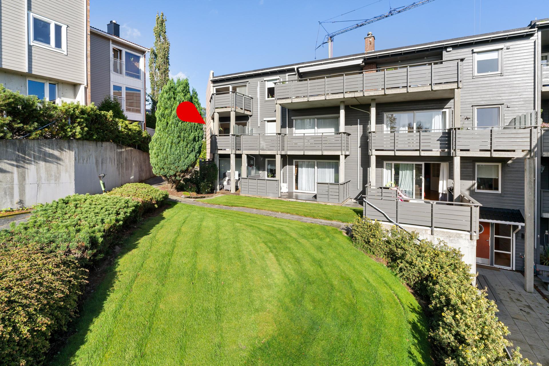 Sentral 3-roms endeleilighet med balkong | Heis | Parkering i lukket garasjeanlegg| Midt i Sandnes sentrum . Bilde nummer 2 av 3