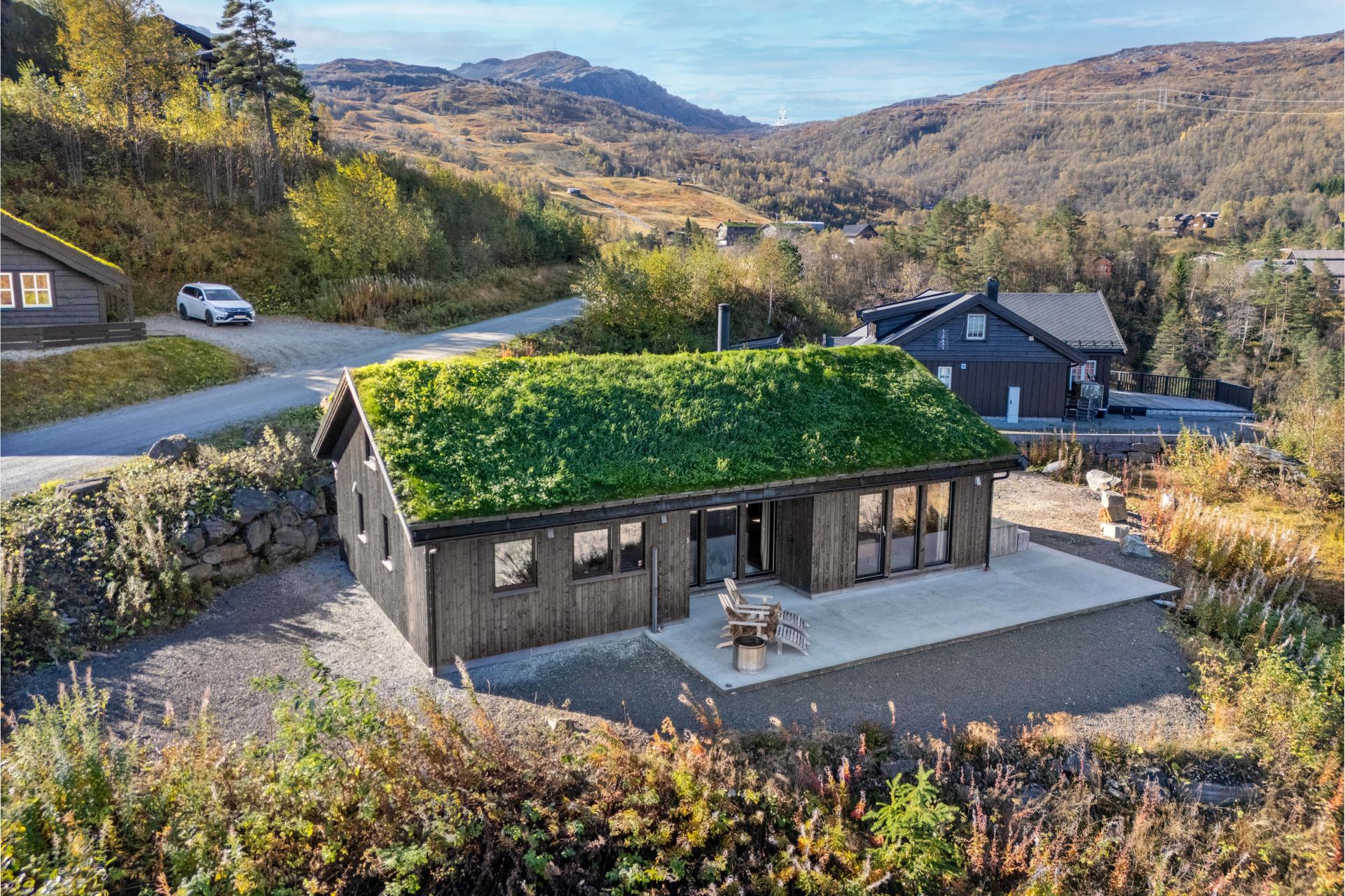 Velkommen til Haugane 189, presentert av eiendomsmegler Anders Grønbech Lindø. Foto: FotoYoon. Bilde nummer 1 av 3