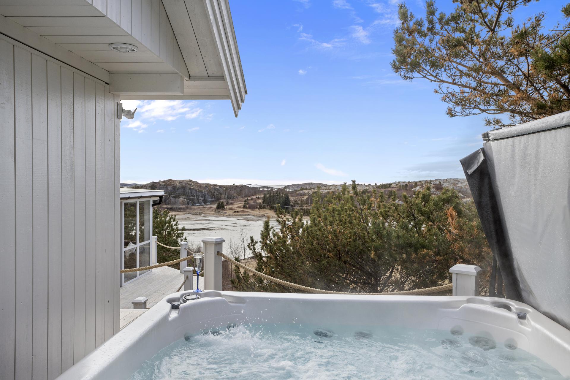Herlig jacuzzi medfølger. . Bilde nummer 3 av 3