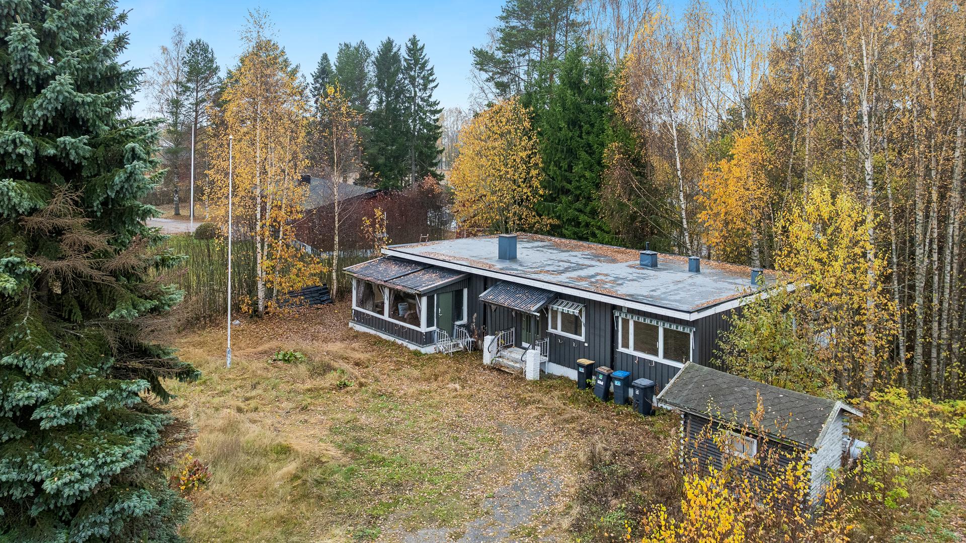 Eiet tomt på 851,4 m².. Bilde nummer 3 av 3