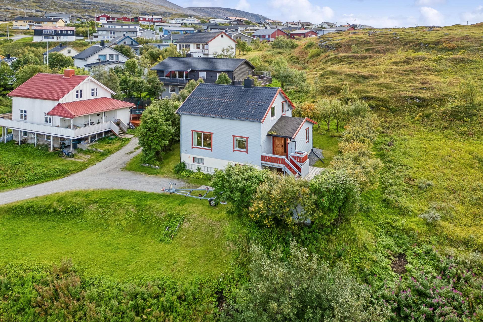 Velkommen til Søndregata 27! Foto: [Fotograf eller fotofirma]. Bilde nummer 1 av 3