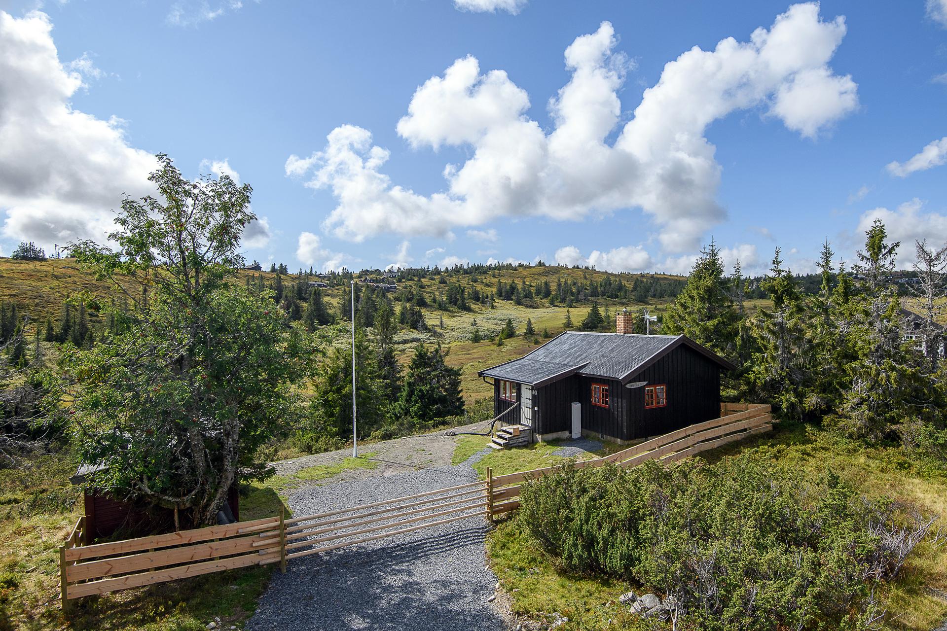 Velkommen til Sjusjøen-Pihl 807! Foto: Lars Marius Bækkevold.. Bilde nummer 1 av 3
