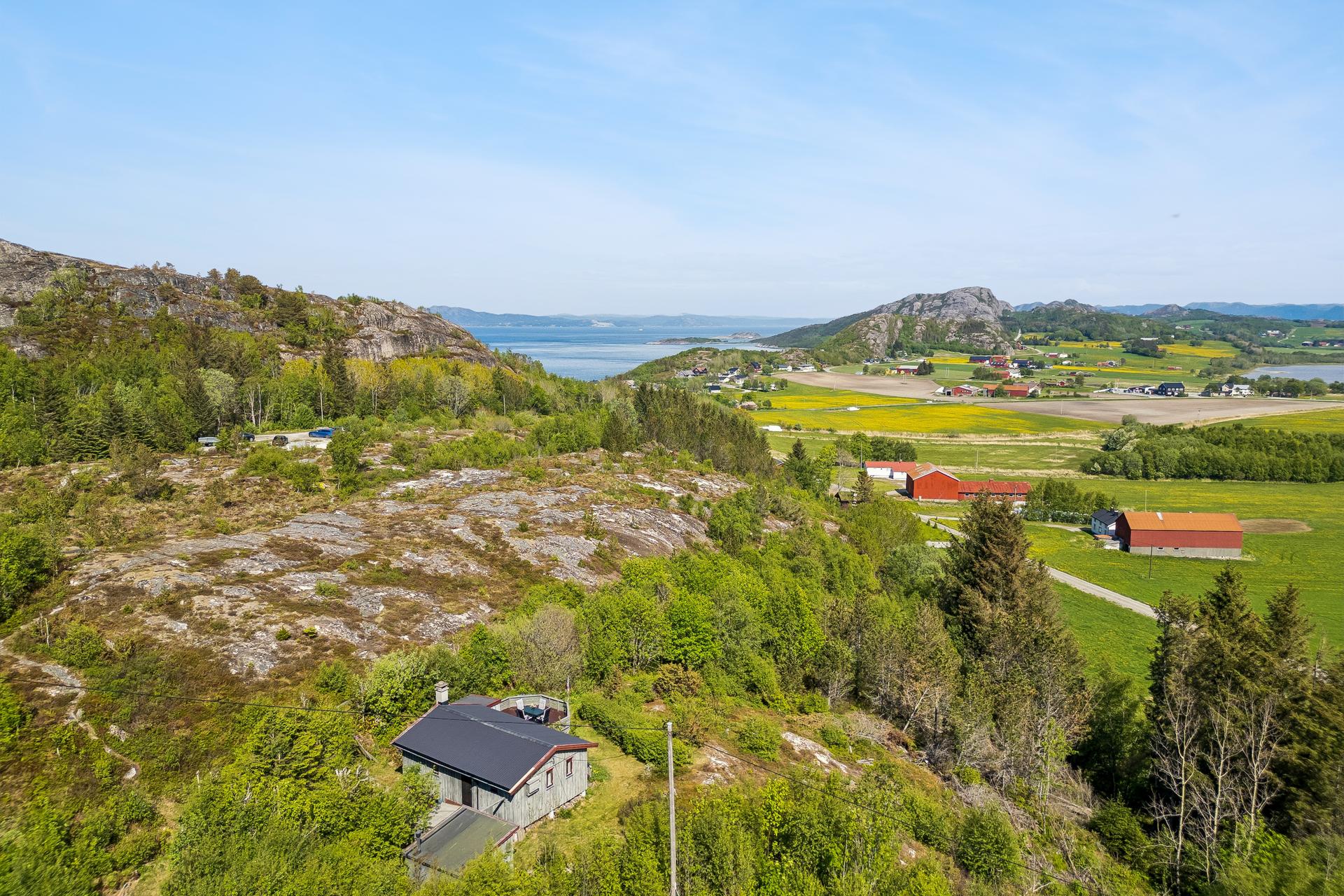 Dronefoto. Bilde nummer 2 av 3