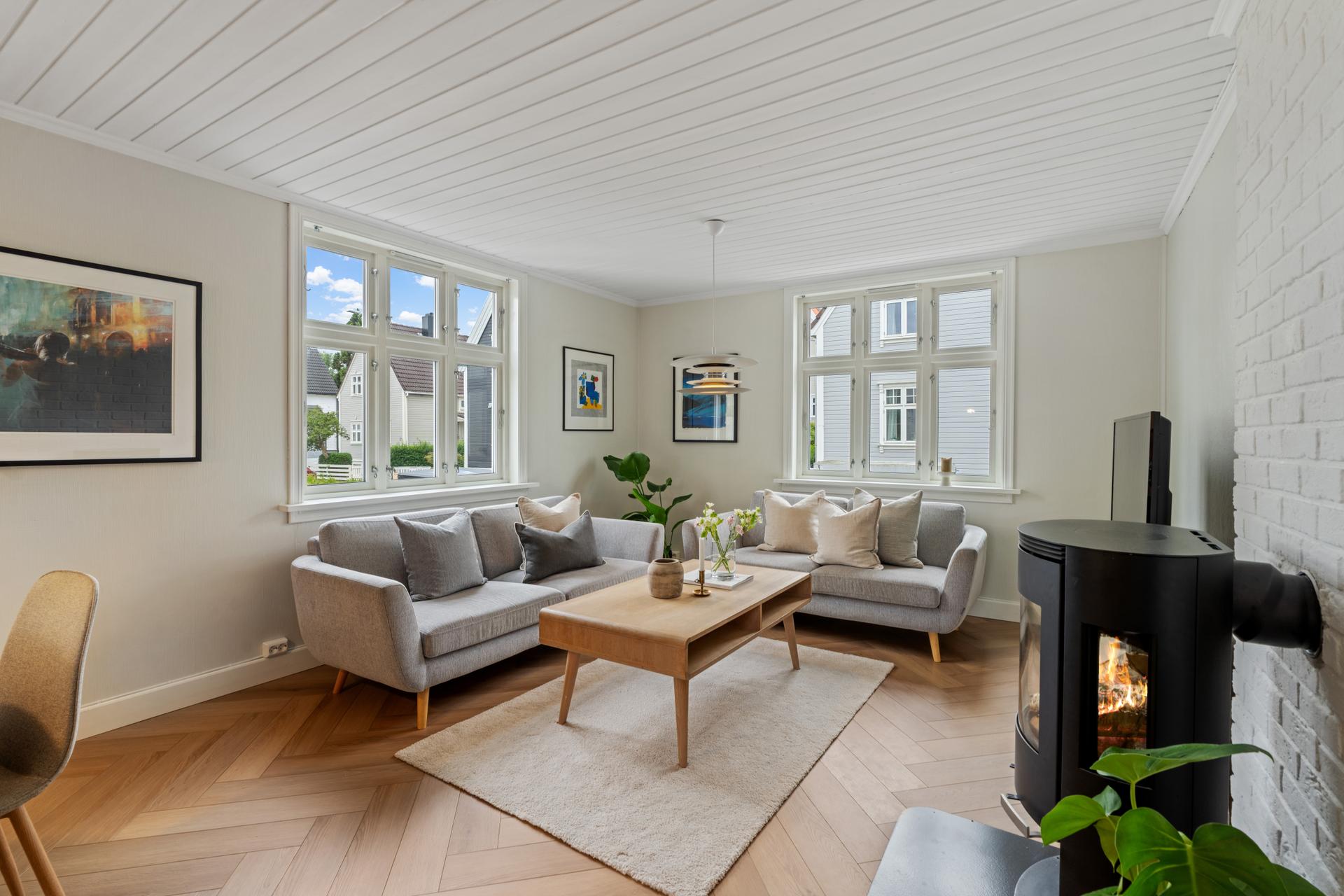 Velkommen til Lysefjordgata 64A. Foto: Nordbø Foto. Bilde nummer 1 av 3