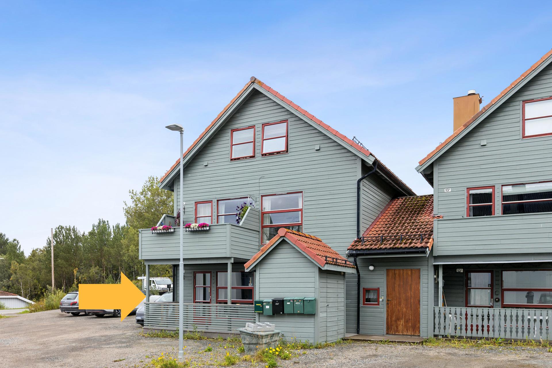 EiendomsMegler1 v/Christer Aabø har gleden av å presentere Hestvikveien 15 A! Foto:EFKT.. Bilde nummer 1 av 3