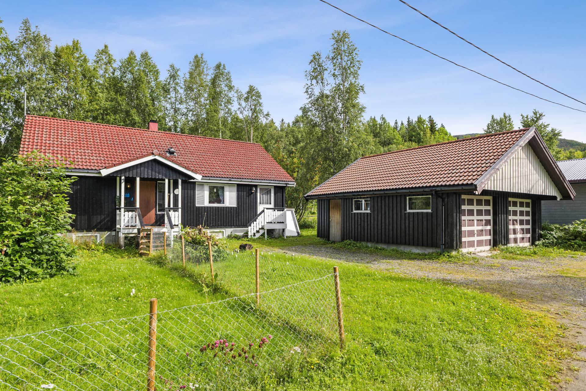 Velkommen til Liljevegen 4! Foto: EFKT. Bilde nummer 1 av 3