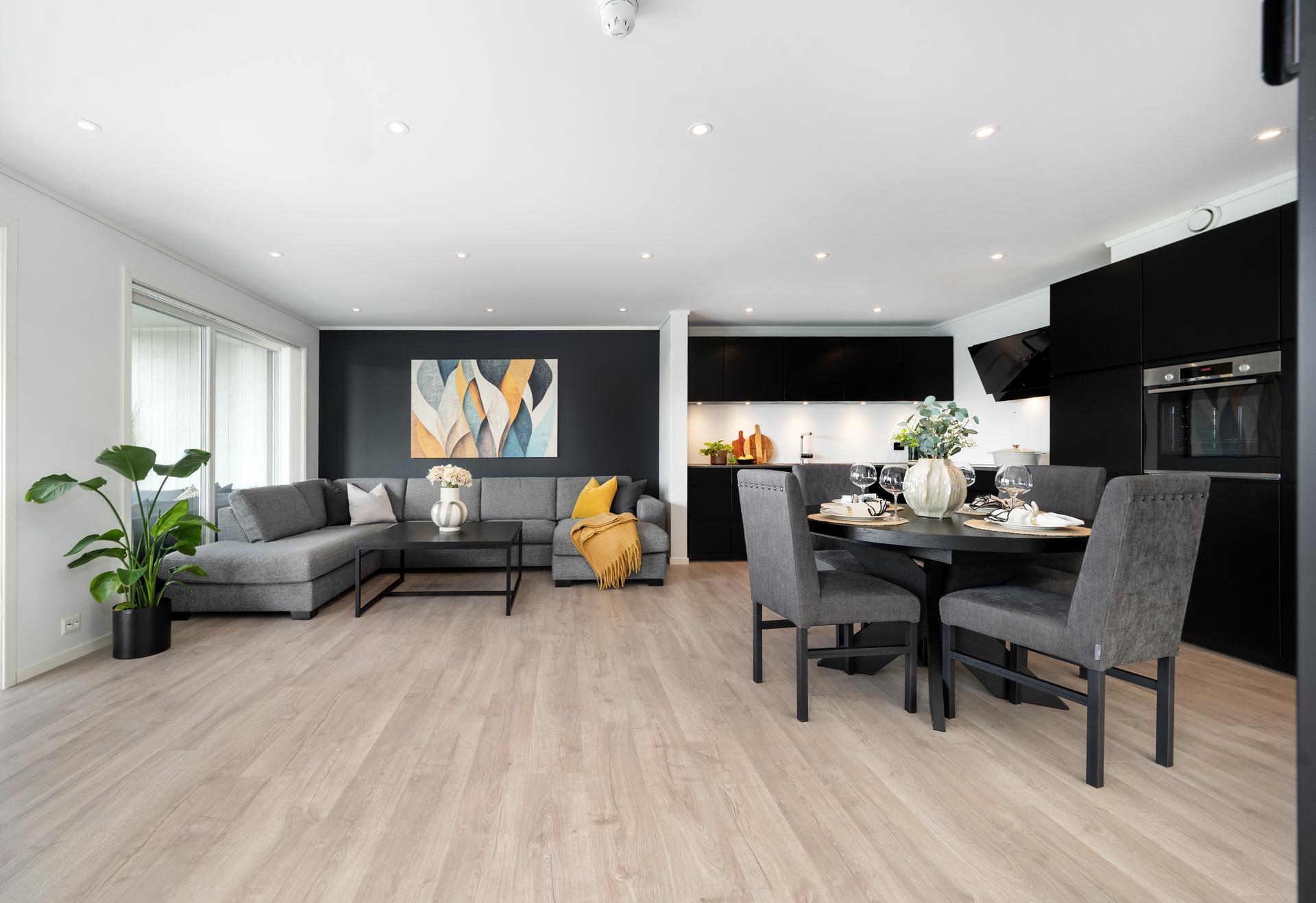 EiendomsMegler 1 v/ Arnfinn Seim har gleden av å presentere Porsen 1C. | Foto: John Colbensen v/ JC Eiendomsfoto. Bilde nummer 1 av 3