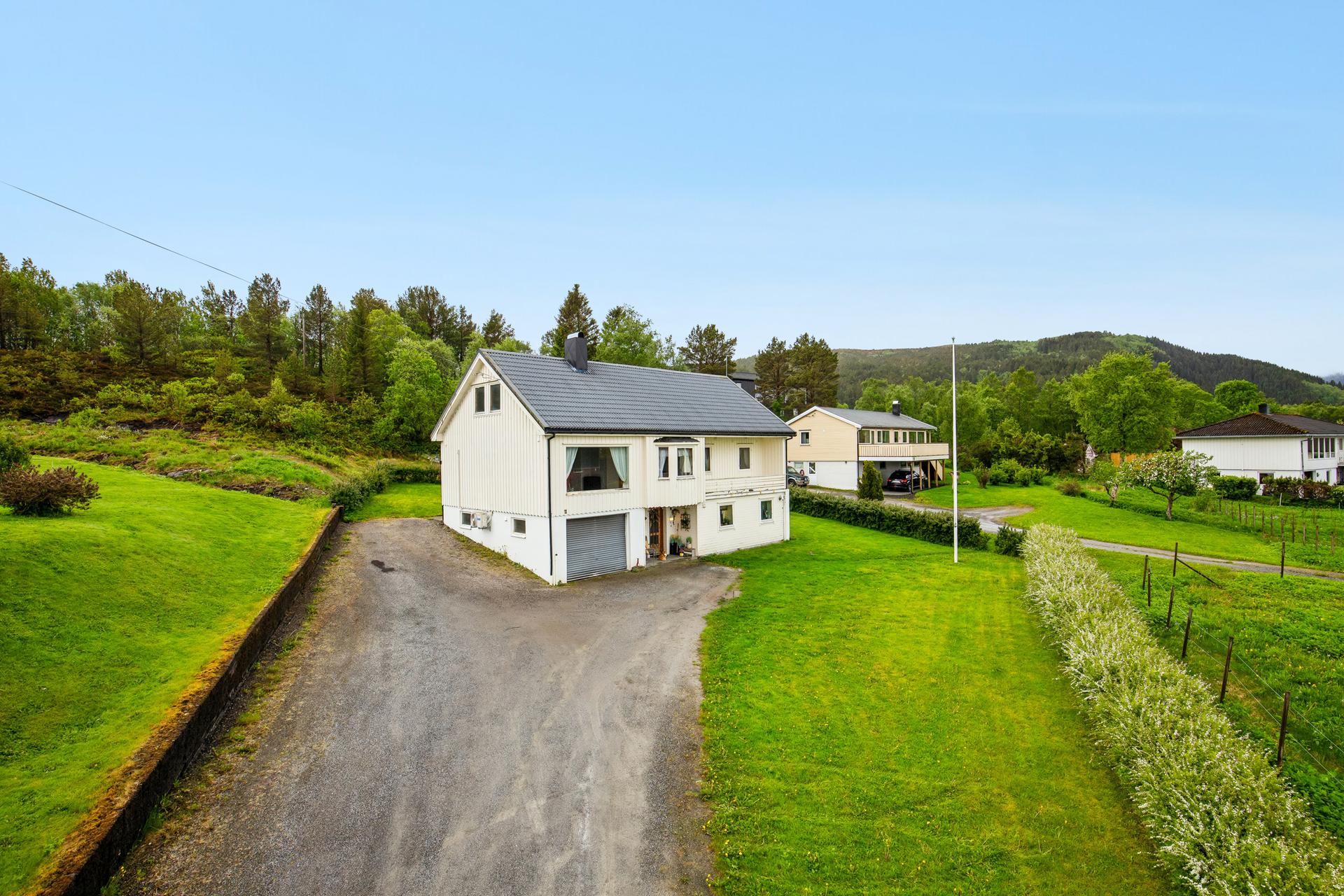 Velkommen til Bekkavegen 11! Foto: EFKT, (Vilde Dahl) . Bilde nummer 1 av 3