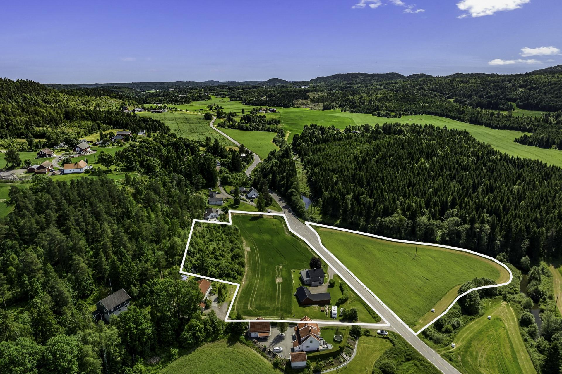 Velkommen til Høyjordveien 555. Foto: Karl Filip Kronstad. Bilde nummer 2 av 3