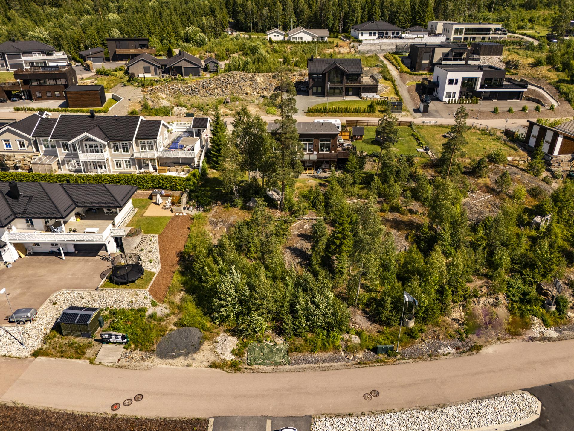 Velkommen til Njords Vei Byggetomter. Foto: Viken Fototjenester Eirik Andersen.. Bilde nummer 1 av 3