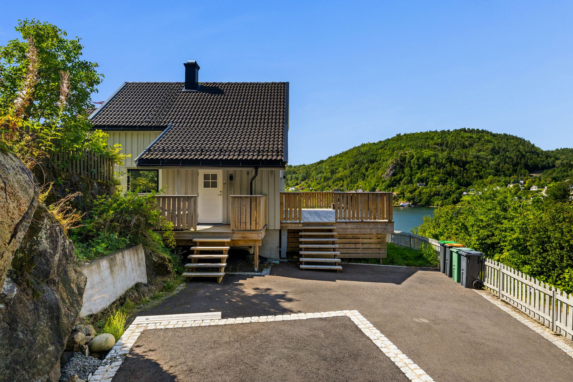 Velkommen inn . Bilde nummer 3 av 3