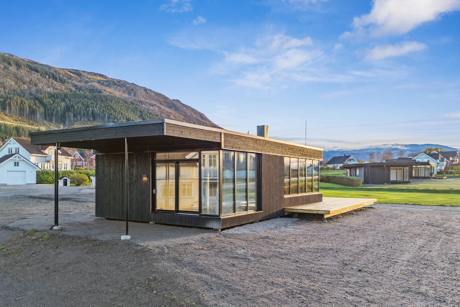 EiendomsMegler 1 har gleden av å presentere Nordvollvegen 25! Foto: EFKT. Bilde nummer 1 av 3
