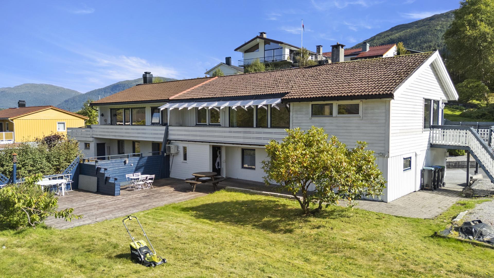 Velkommen til Furelia 3A v/EiendomsMegler1 - foto levert av Photoevent. Bilde nummer 1 av 3