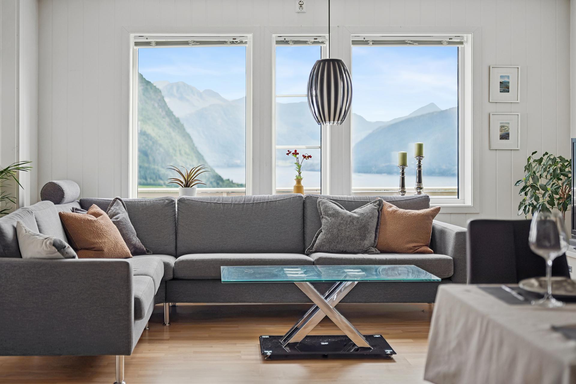 - Leiligheten inneholder en praktisk planløsning og er på hele 80 m² innvendig, samt en bod på 8 m² - . Bilde nummer 2 av 3