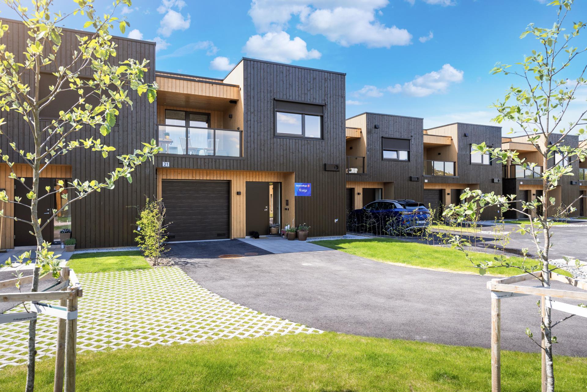 EiendomsMegler1 v/Reidun Dahl presenterer Plassen 21. Bilde nummer 1 av 3