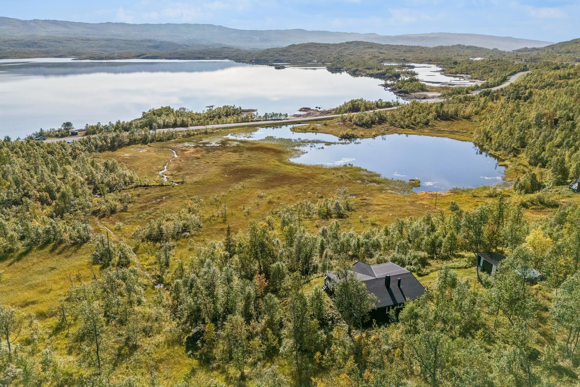 EiendomsMegler1 v/ Henning Wolden Skog har gleden av å presentere Raudvatnet 36! Foto: EFKT.. Bilde nummer 3 av 3