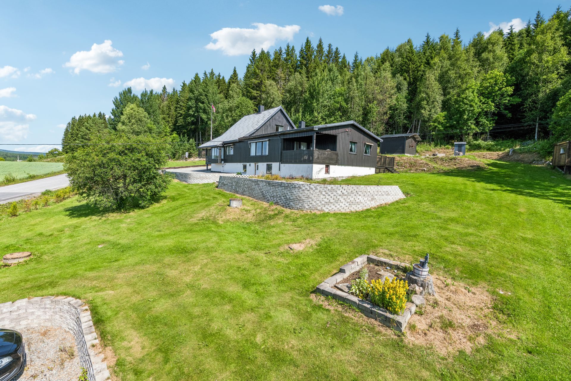 Velkommen til Tollefsbølvegen 29! Foto: Dagmar Ånerud/EFKT Norge AS. Bilde nummer 1 av 3