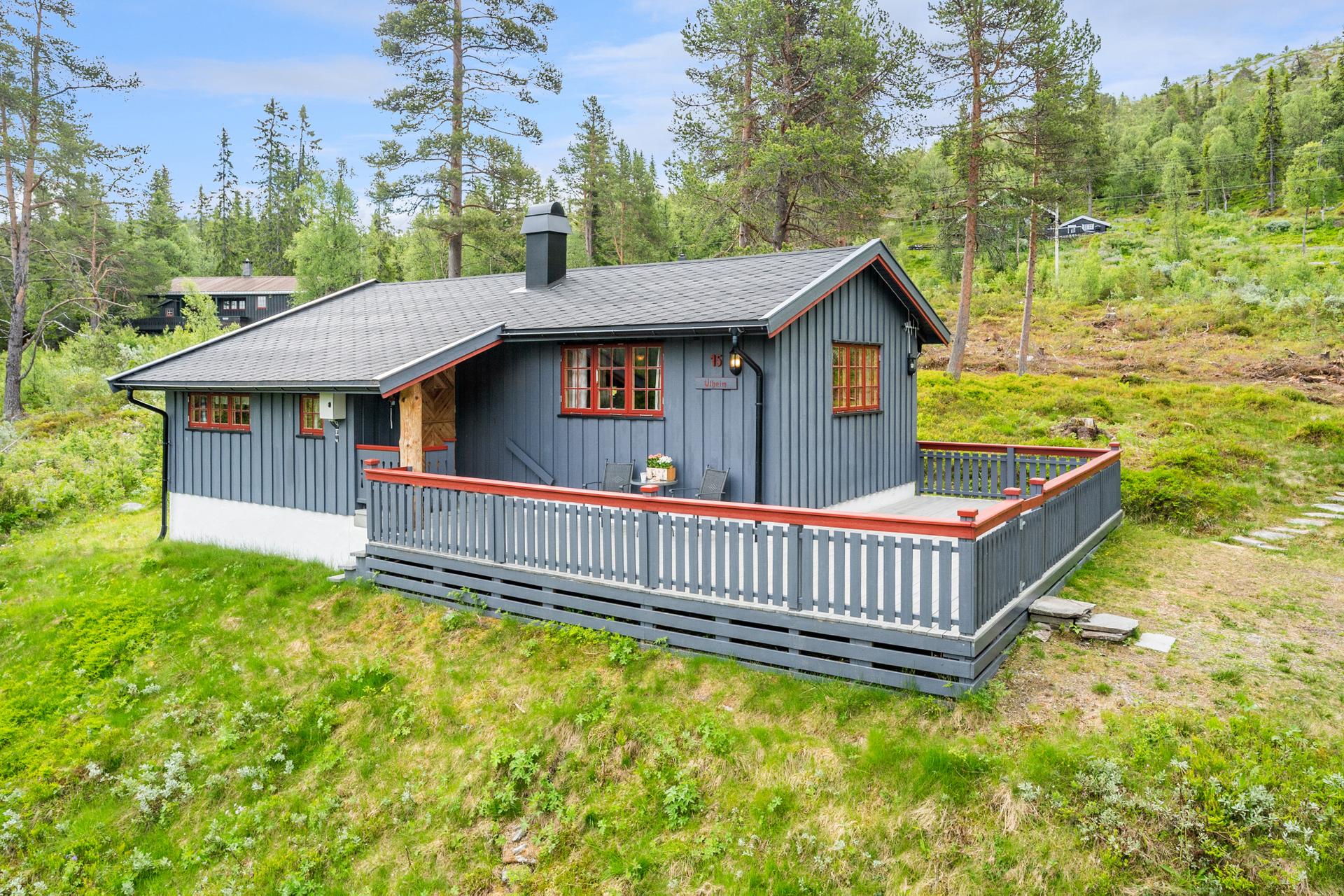Eiendomsmegler 1 v/Anders Øium presenterer Østre Gråhaugen 15! Foto: Ivar Flagestad. Bilde nummer 1 av 3