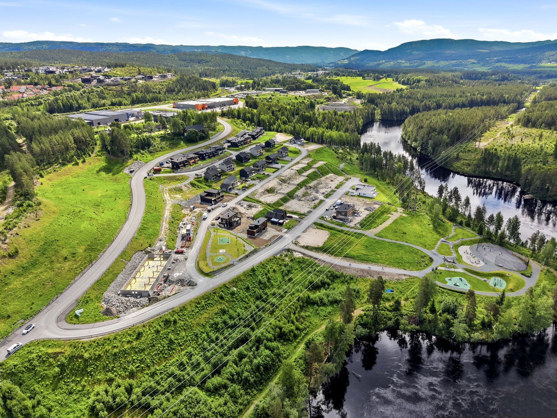 Dronebilde over området (fra sommeren 2026) . Bilde nummer 2 av 3