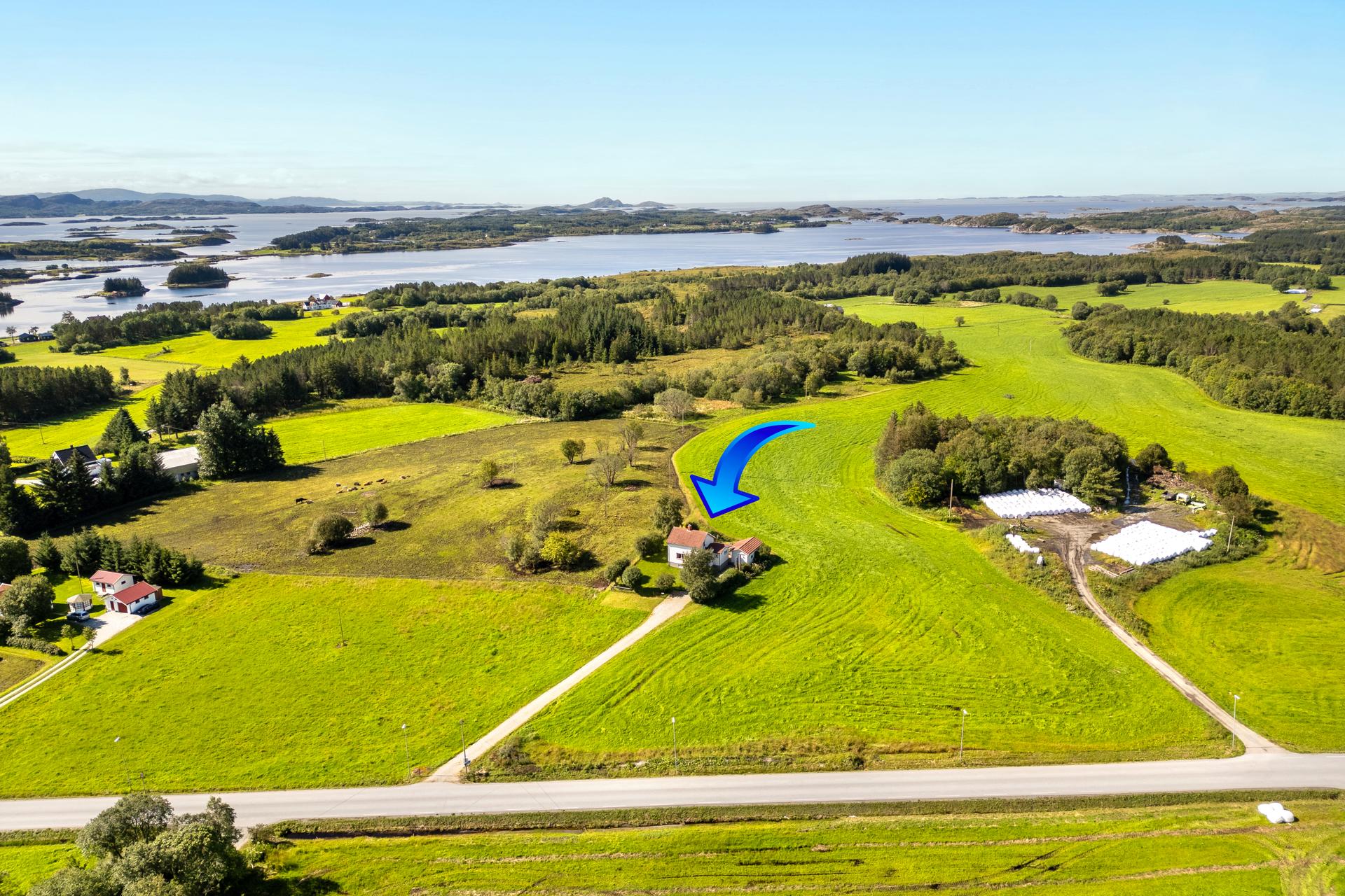 Velkommen til Varøyvegen 507! Foto: Jimmy Seo. Bilde nummer 1 av 3
