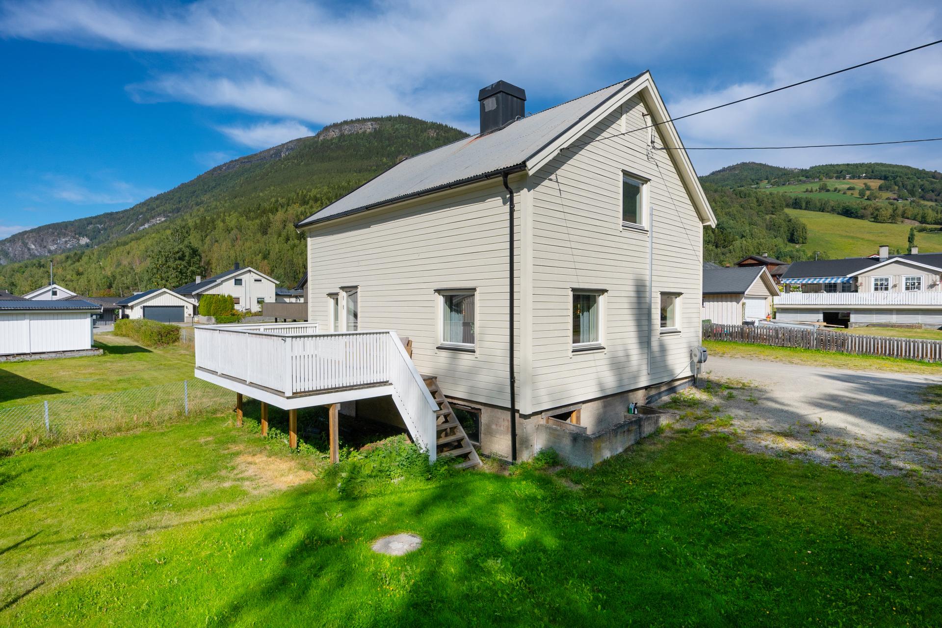Eiendomsmegler 1 v/Unni Rolstad ønsker velkommen til Gamlevegen 31! Foto: Ivar Flagestad. Bilde nummer 1 av 3