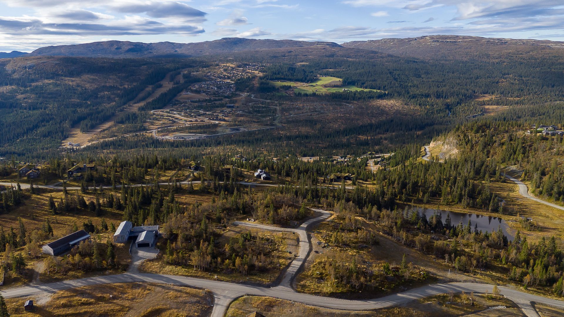 Raudskuttberget hytteområde trinn III ligger fint til i et attraktivt hytteområde på Kvitfjells vestside. . Bilde nummer 2 av 3