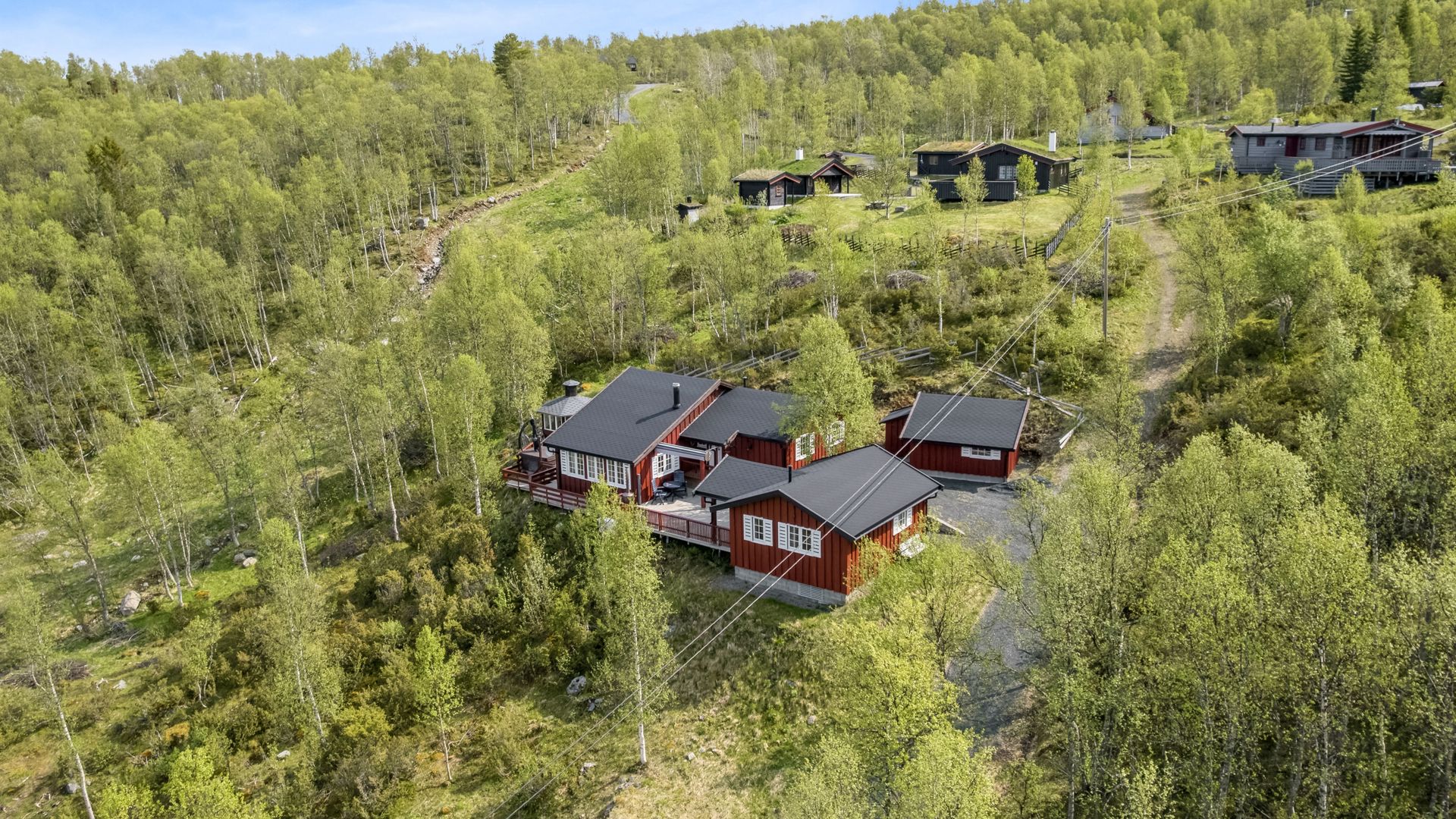 Eiendomsmegler1 ved Oliver Almli Reinås presenterer: Rotvollivegen 41.. Bilde nummer 1 av 3