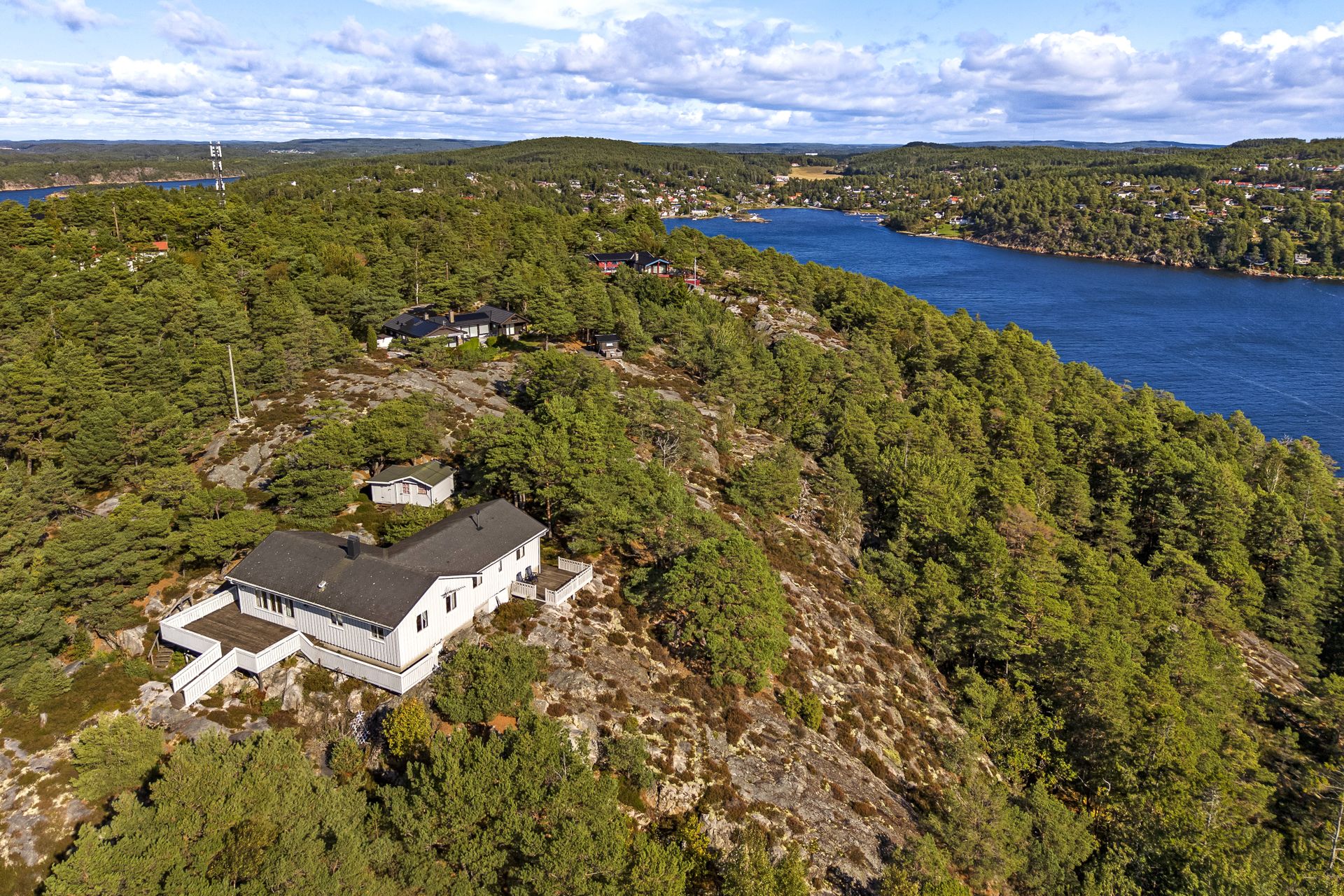 Velkommen til Mørvikvarden 24! 
Foto: FOTOetcetera AS. Bilde nummer 1 av 3
