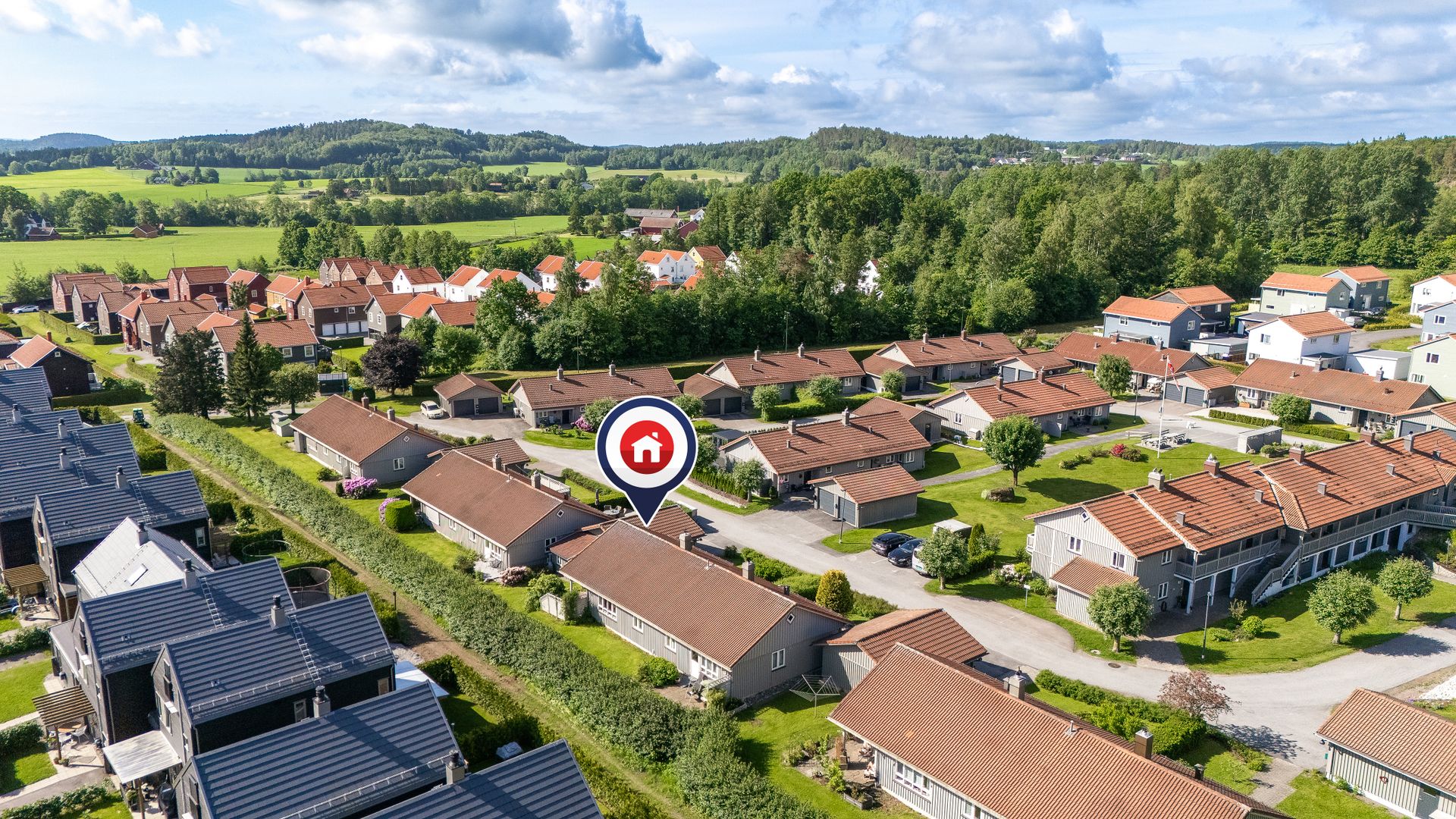 Beliggenheten kombinerer rolige omgivelser med nærhet til alle fasiliteter.. Bilde nummer 3 av 3