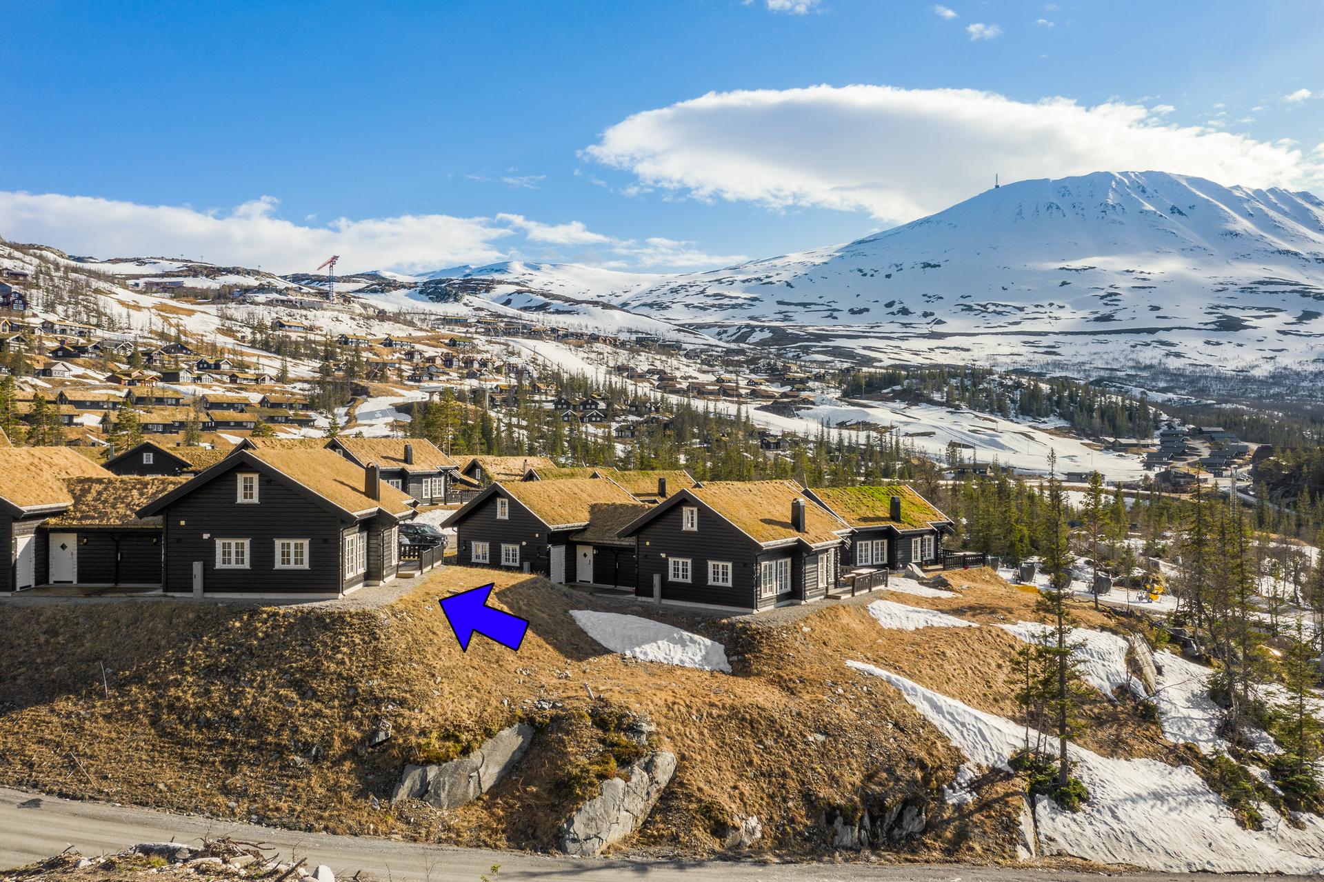 EiendomsMegler1 ved Halvor Østerli Toreskyrkjavegen 30!  Beliggende med flott utsikt mot Gaustatoppen!. Bilde nummer 1 av 3