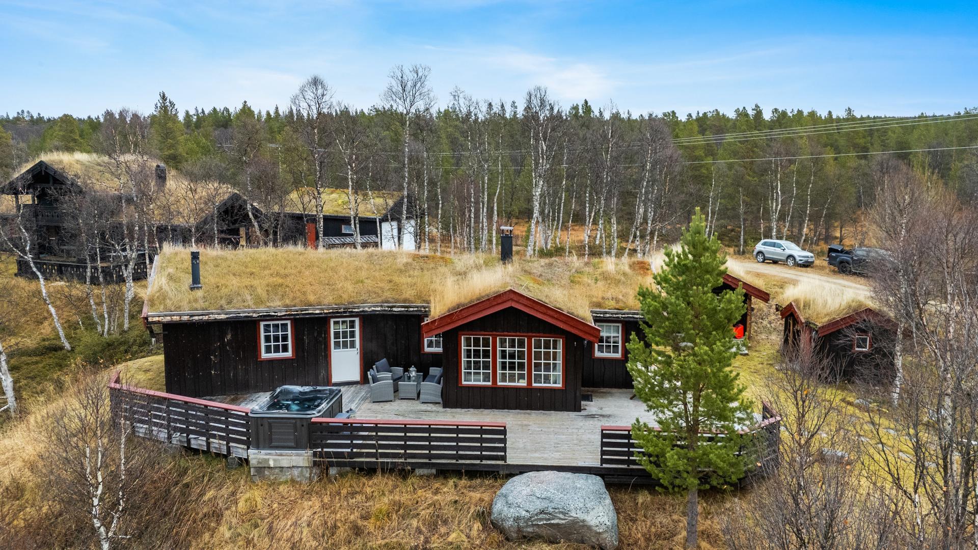 Velkommen til Søndre Vintervollveien 20, presentert av Linda Merete Svee ved EiendomsMegler1! (Foto: Interiørfoto, Haukdal). Bilde nummer 1 av 3