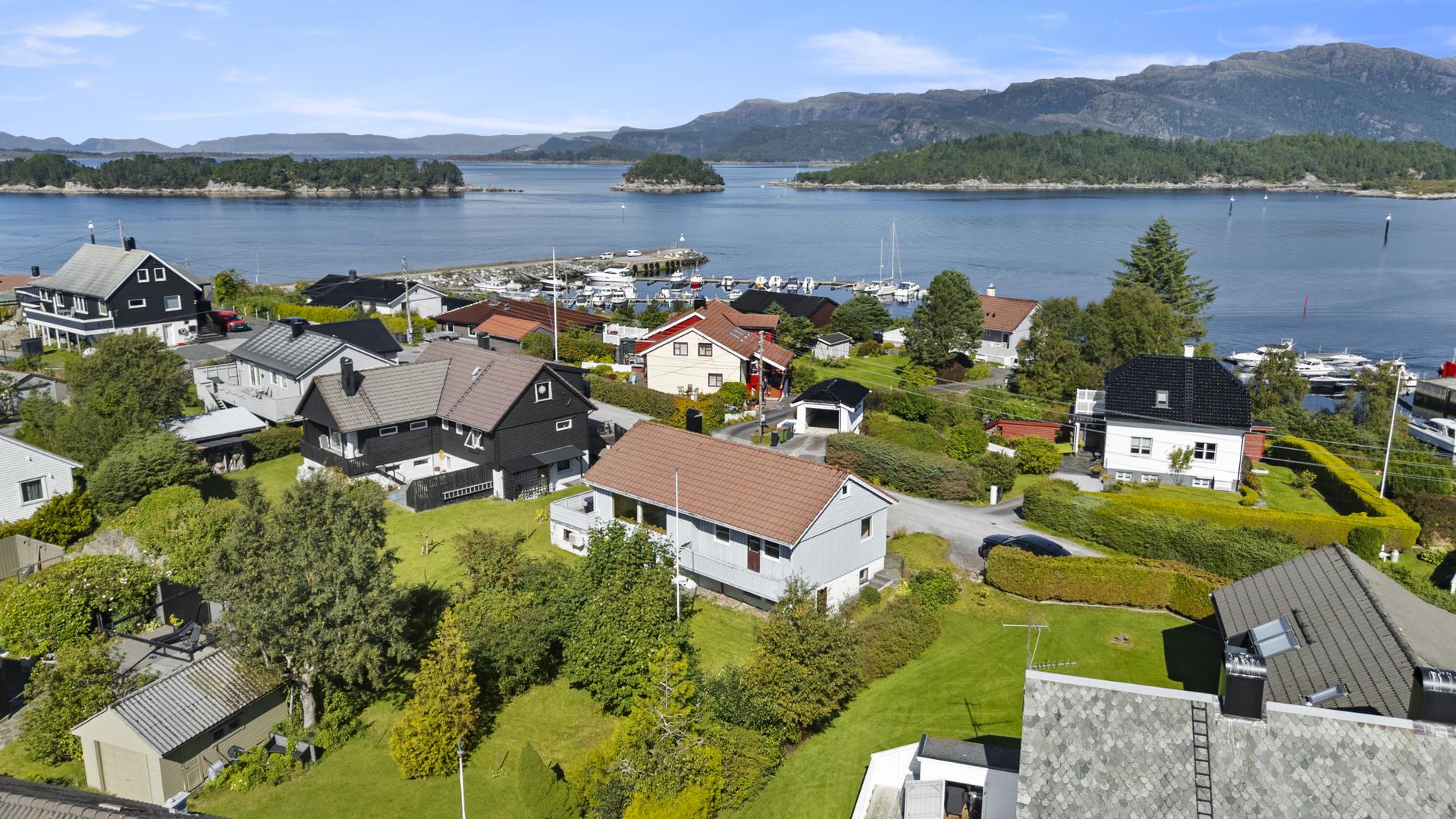 Velkomen til Nordnesvegen 18! Foto: (Photoevent Thor-Aage B. Lillestøl). Bilde nummer 1 av 3