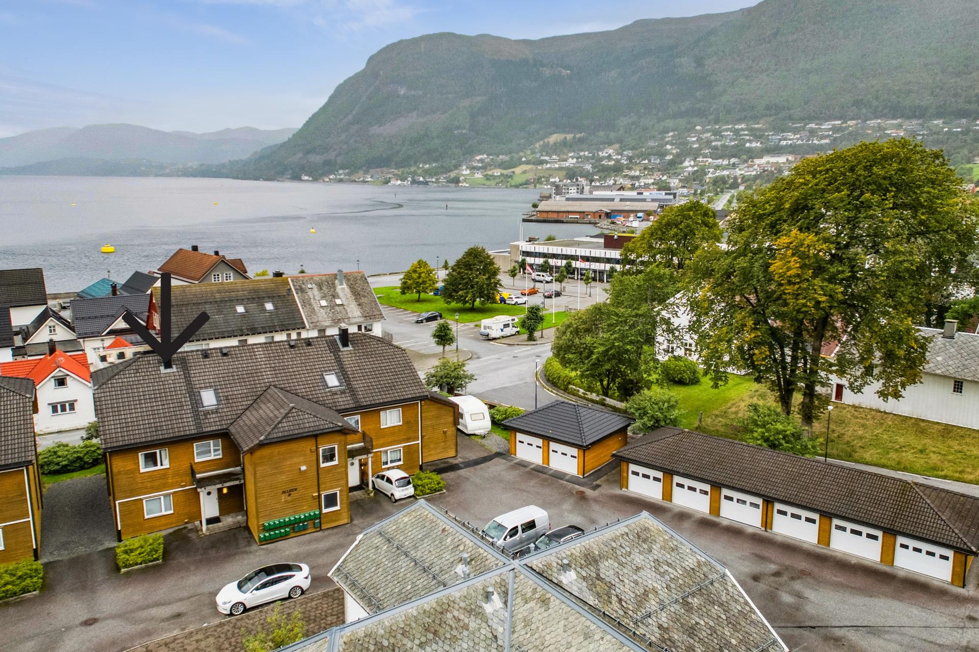 Velkommen til Alleen 2C (foto: Efkt, Svein Olav Humberset). Bilde nummer 1 av 3