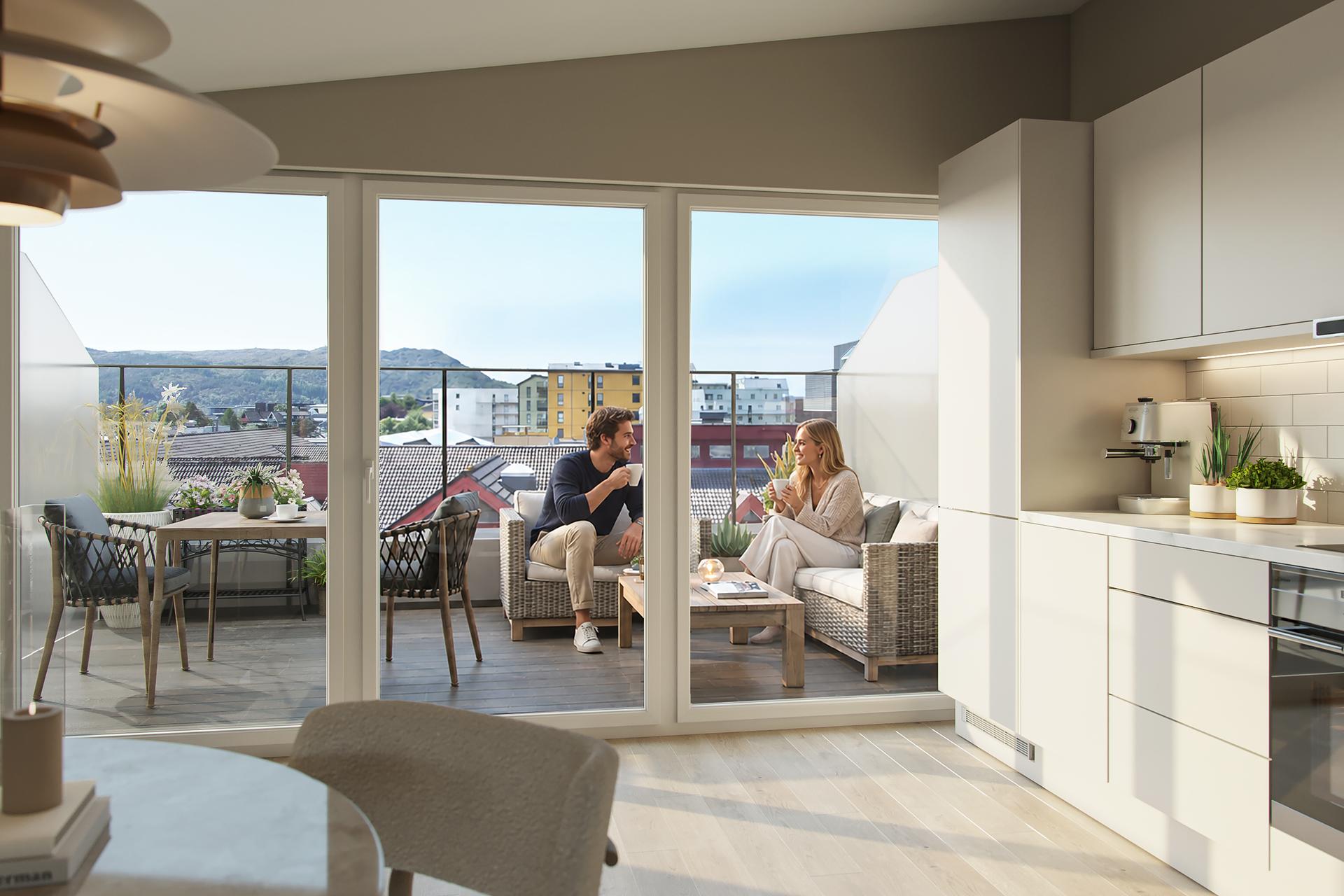 Nyt solskinnsdagene på en romslig terrasse med mulighet for flere møbleringer!. Bilde nummer 2 av 3