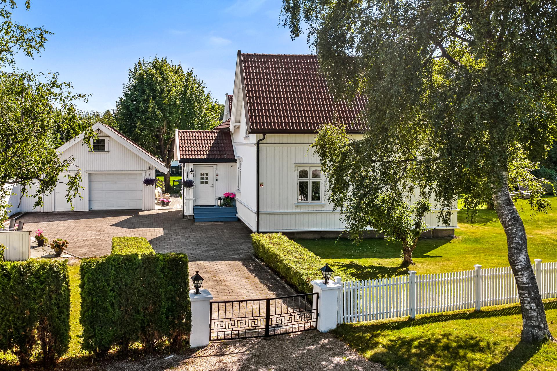 Velkommen til Torsnesveien 11! Foto: Fotoetcetera as . Bilde nummer 1 av 3