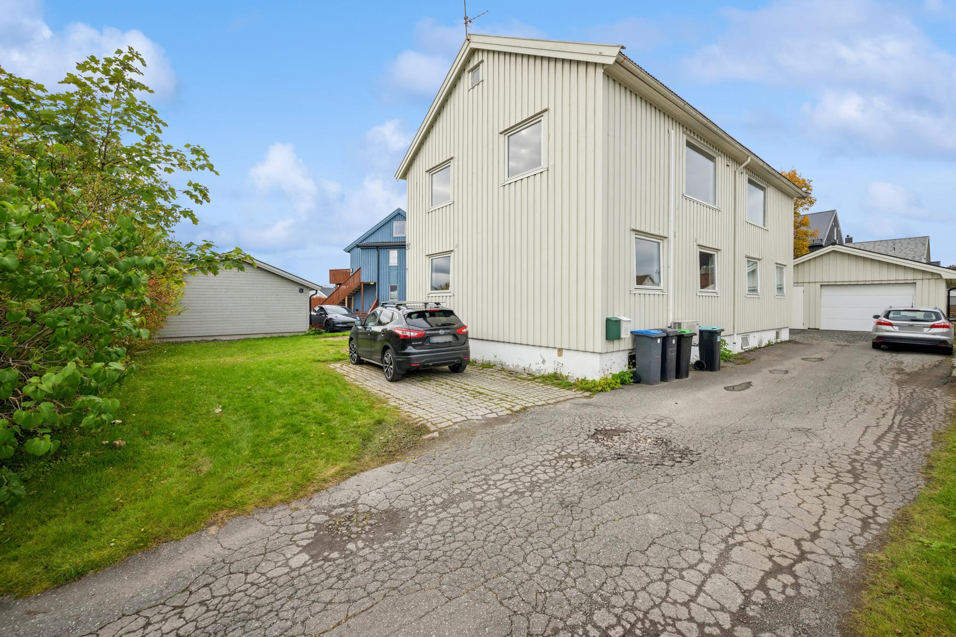 Vertikaldelt tomannsbolig med attraktiv beliggenhet i Vestbyen.. Bilde nummer 2 av 3
