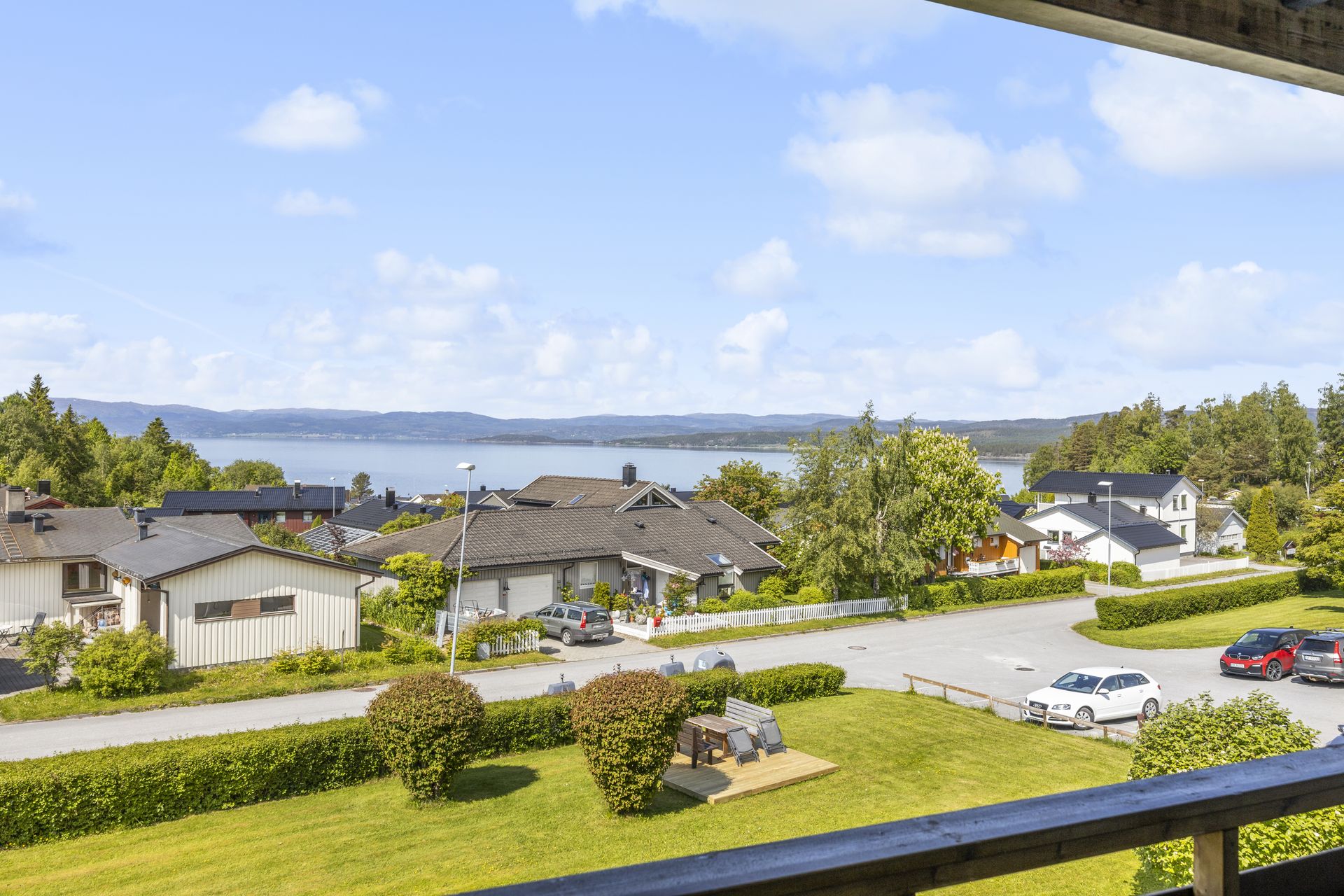 Nydelig utsikt over fjorden!. Bilde nummer 3 av 3