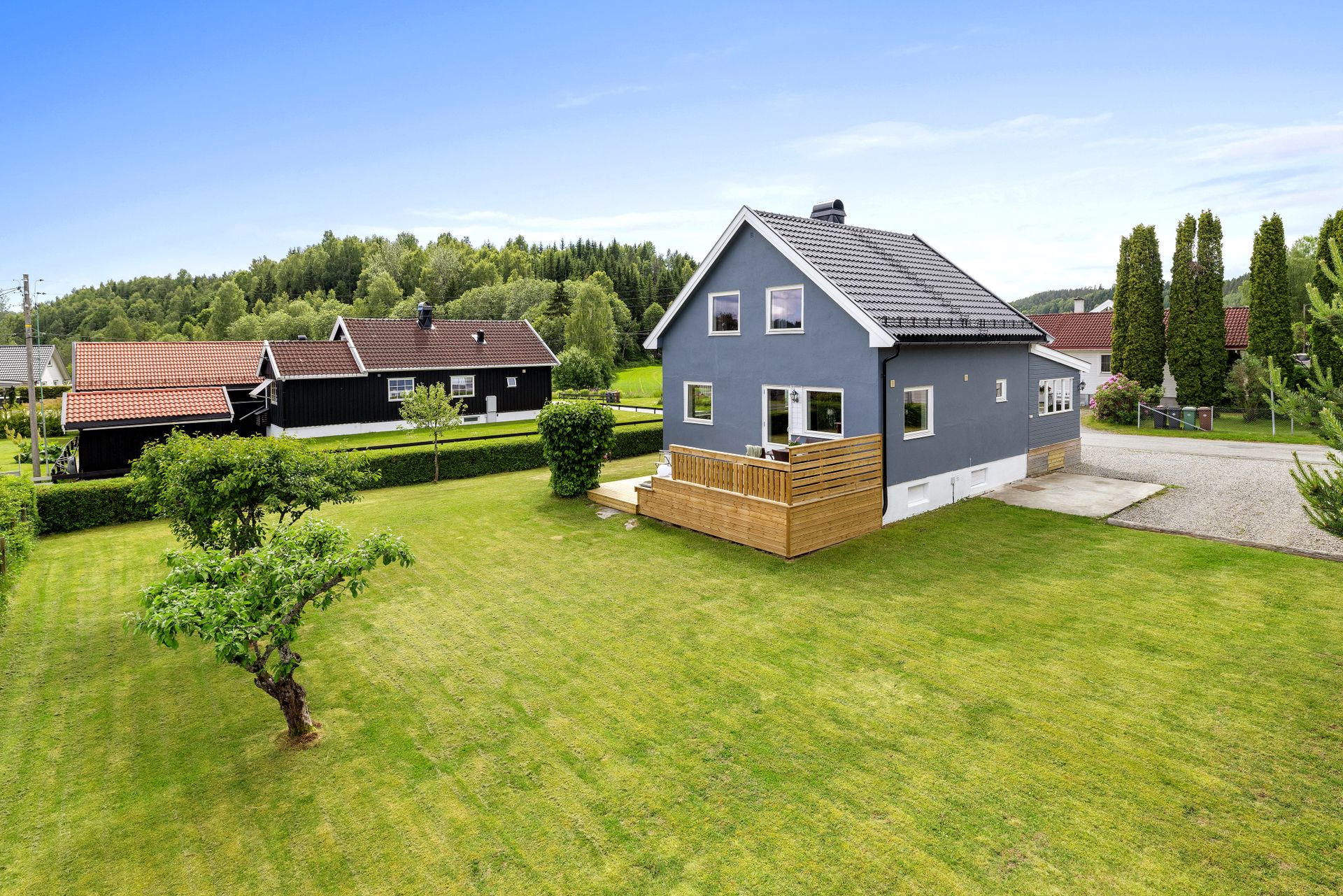 Velkommen til Øyaveien 2! Foto: Normann Foto AS v/Morten Normann Larsen.. Bilde nummer 1 av 3