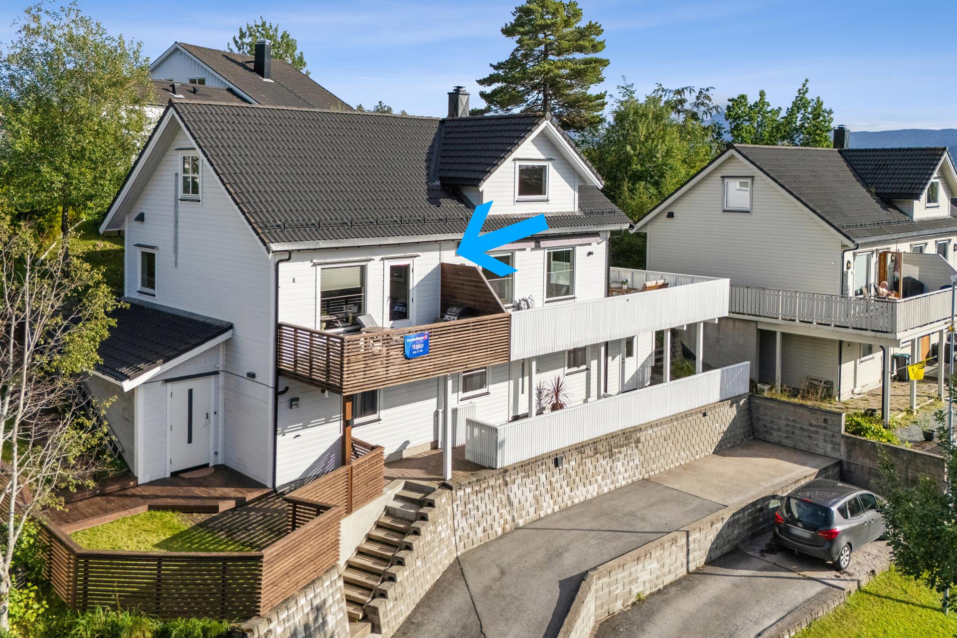 Barnevennlig og attraktiv beliggenhet med kort vei til daglige nødvendigheter.. Bilde nummer 2 av 3