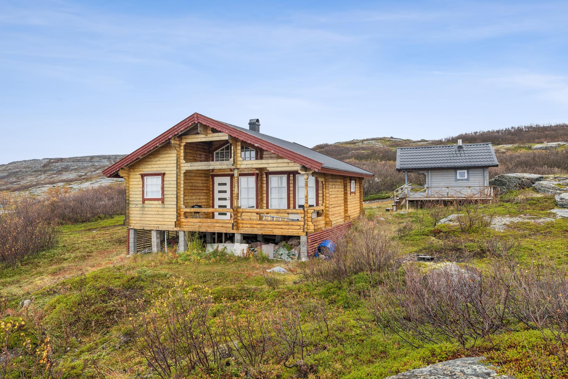 Velkommen til Østre Porsangerveien 5089! Foto: EFKT/Magnus Askeland. Bilde nummer 1 av 3