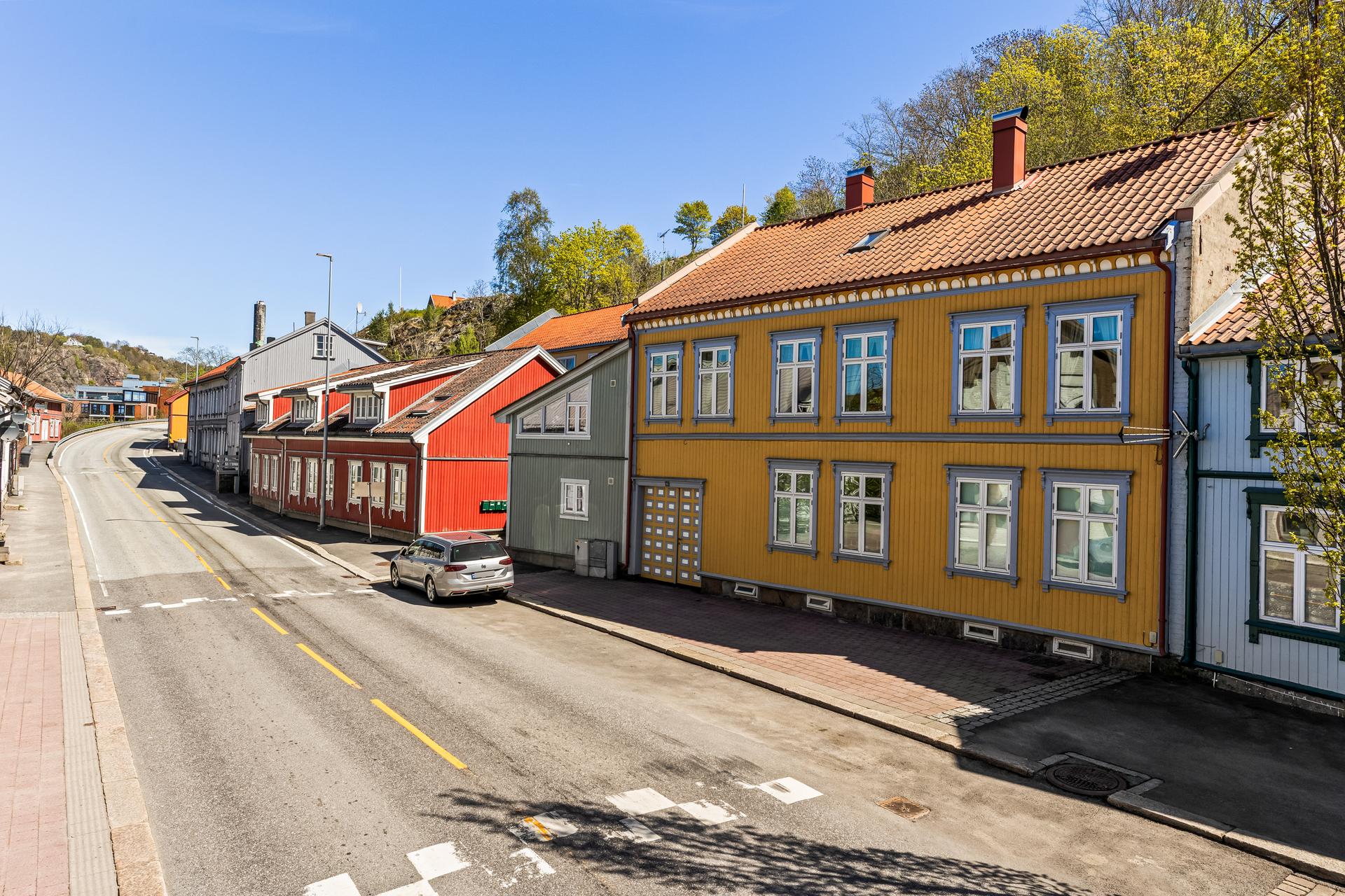  Bilde nummer 2 av 3