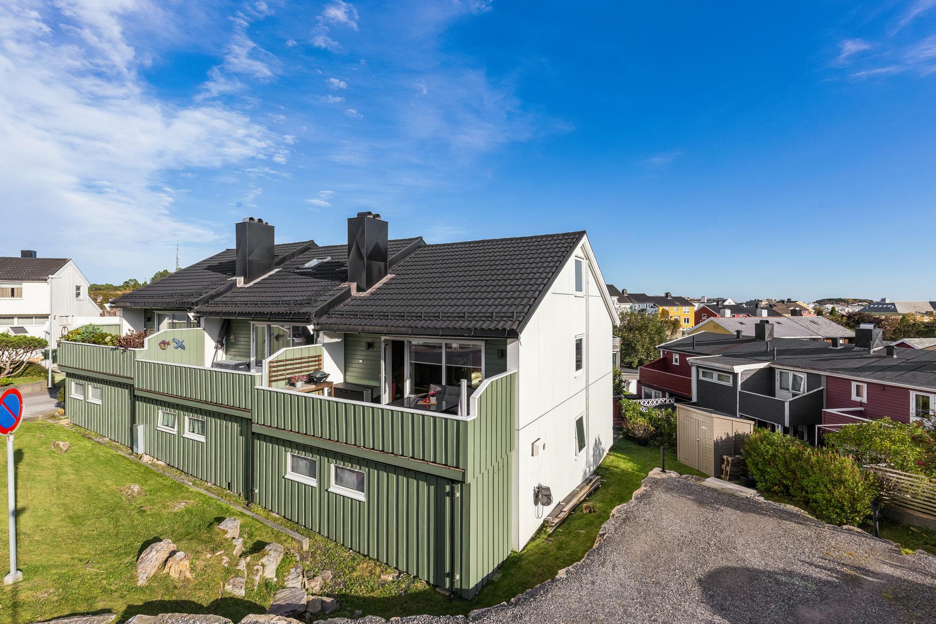 EiendomsMegler 1 v/ Morten Høvik har gleden av å presentere Fløya terrasse 5! . Bilde nummer 1 av 3