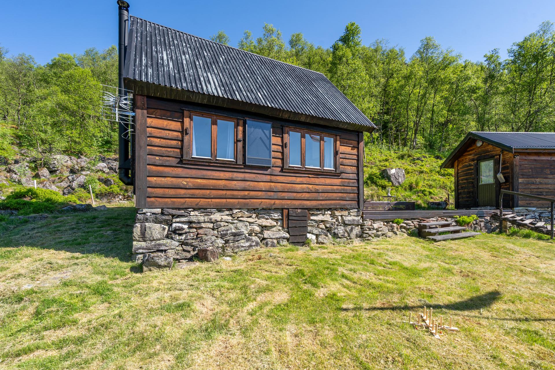 Velkommen til Nordstøldalen! Presentert av Eiendomsmegler 1 v/Tonje Krakk. Foto: Vestbris . Bilde nummer 1 av 3