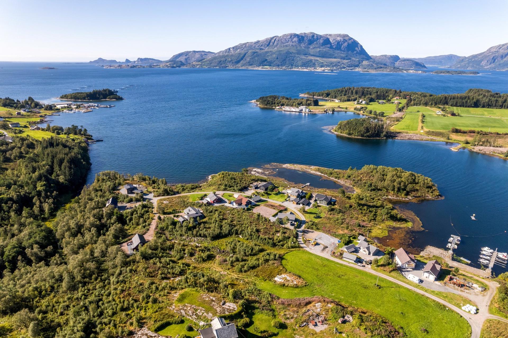 Området er eit mekka for båtliv, fiske og friluft. Bilde nummer 2 av 3