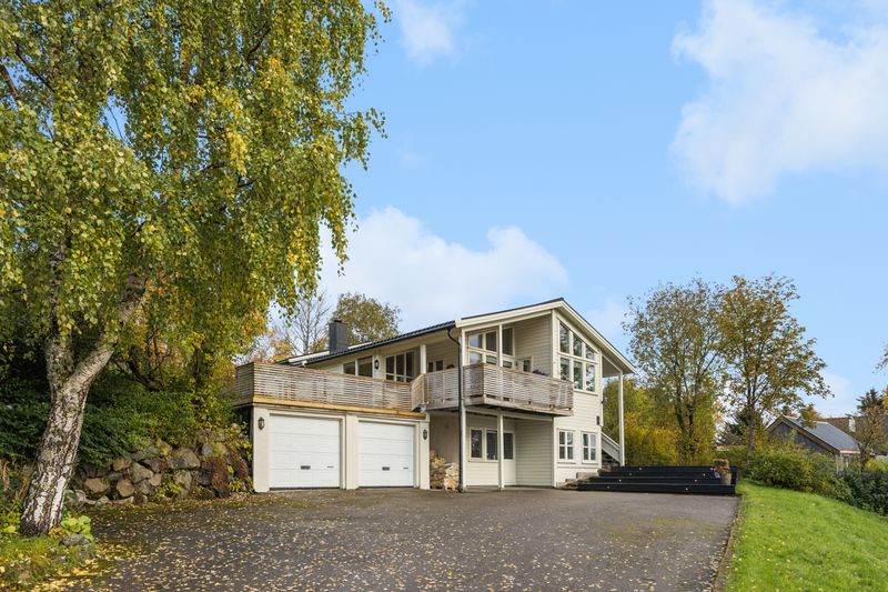 Lomshågen 14