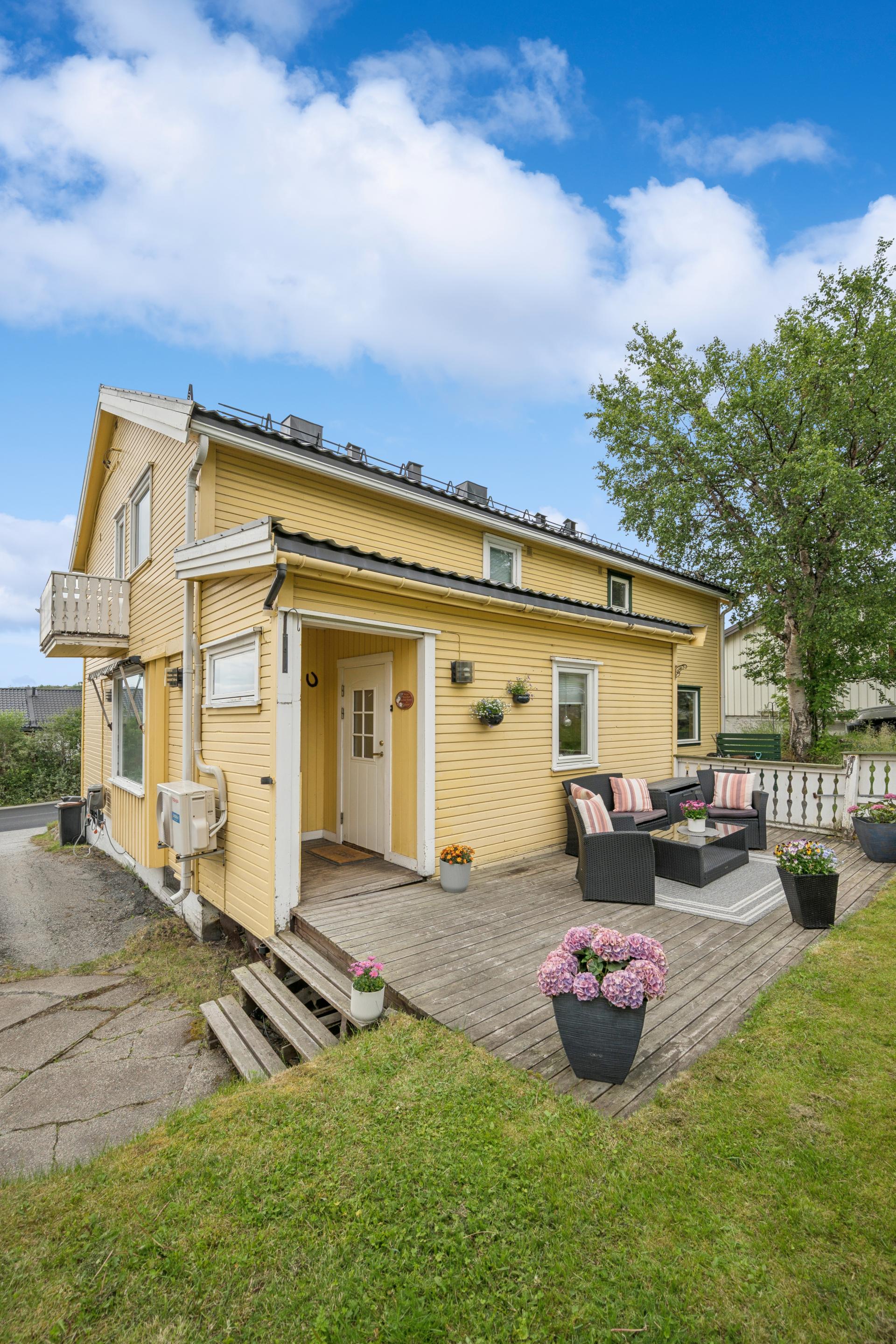 Velkommen til Solheimsveien 10 A! Foto: [Fotograf eller fotofirma]. Bilde nummer 1 av 3