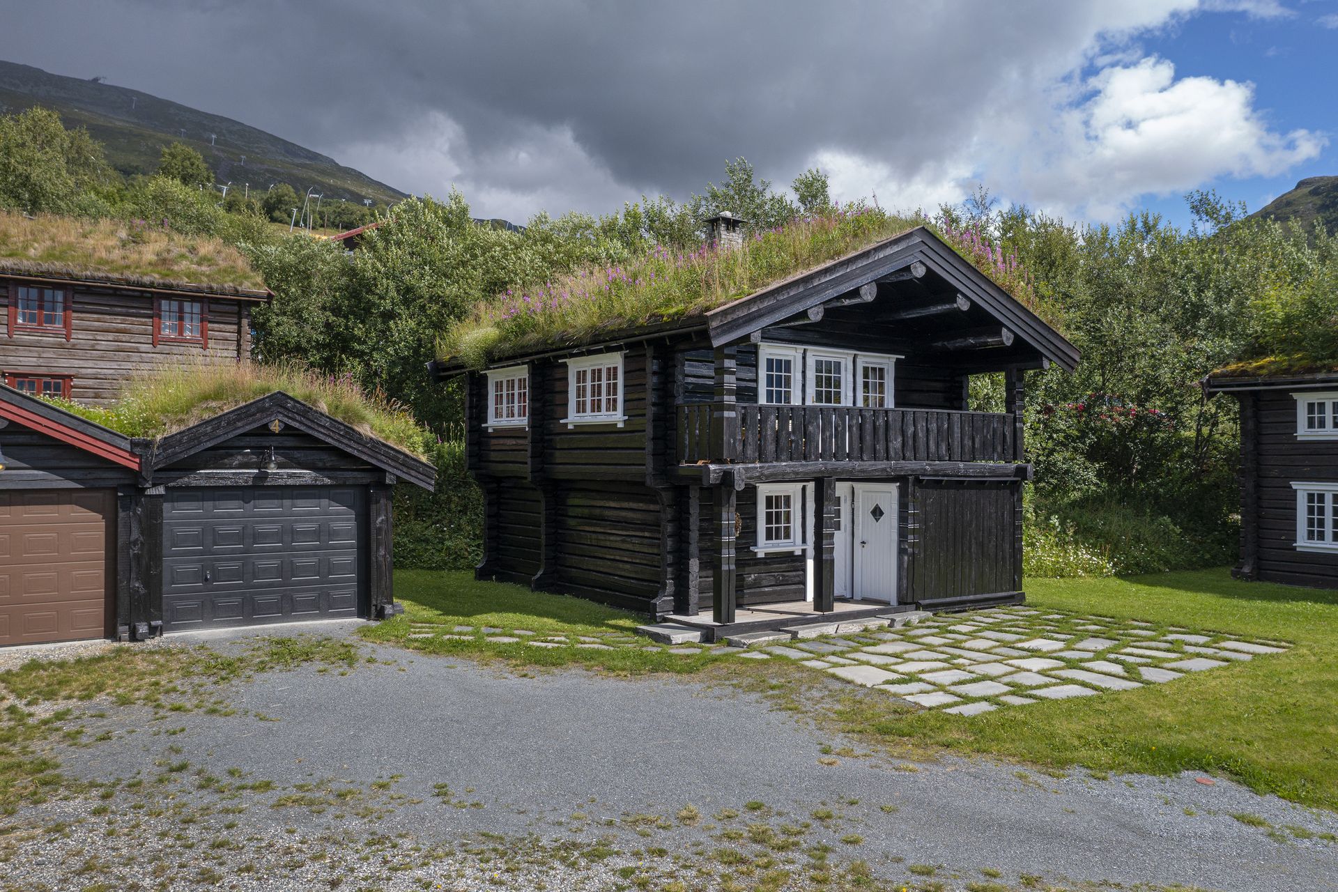 Per Hårstad v/ Eiendomsmegler 1 har gleden av å presentere Nedre Prestløkkja 4!
Foto: Ludvig Killingberg. Bilde nummer 2 av 3