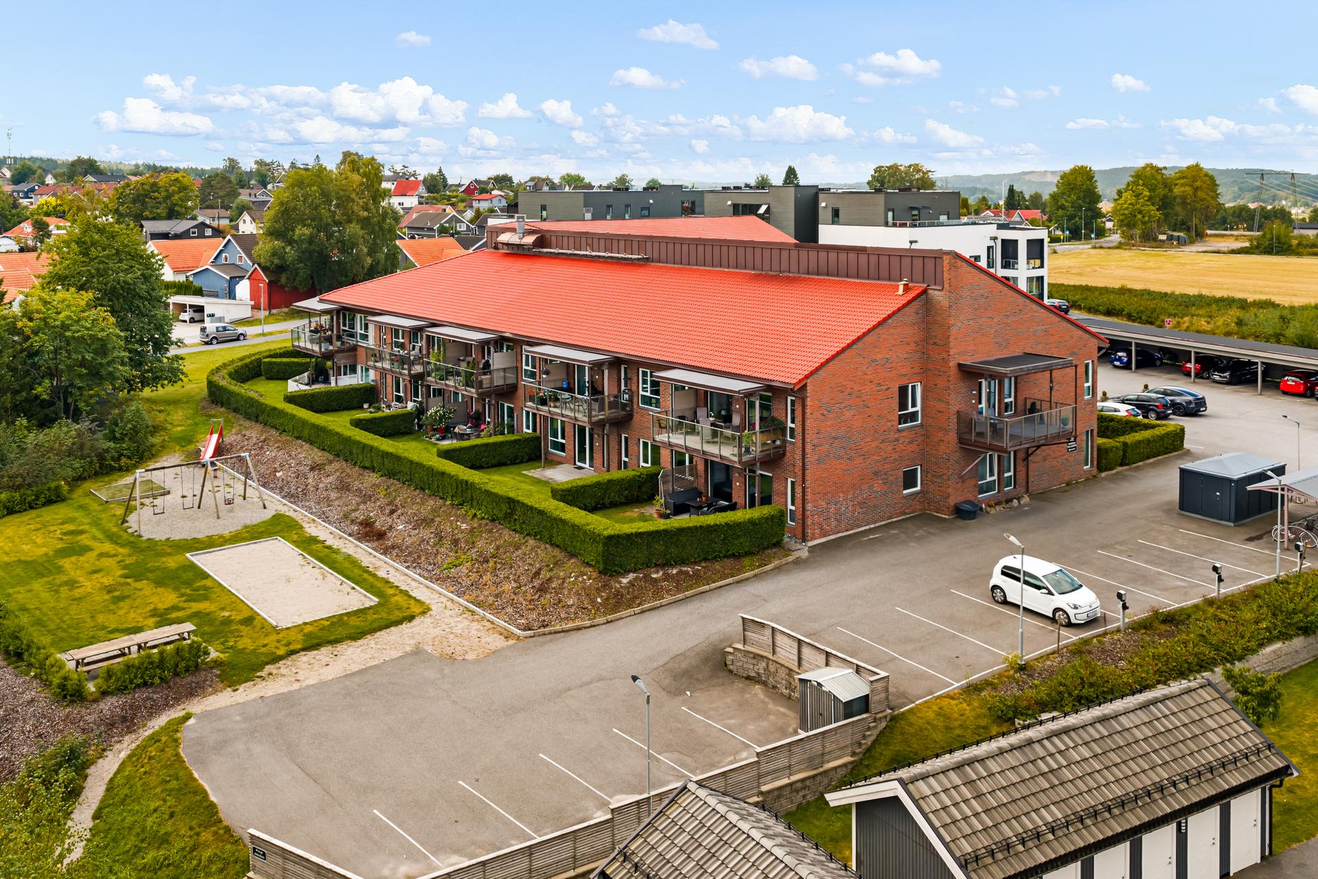Velkommen til Rådhusveien 7 presentert av Maximilian Aslaksen i EiendomsMegler1! Foto: FOTO Etcetera AS.. Bilde nummer 1 av 3