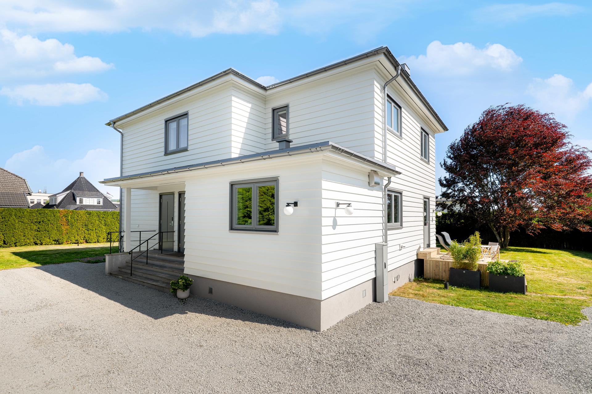 Selger har prioritert arkitektens originalitet i renovering og huset er som arkitekten hadde ønsket. Bilde nummer 1 av 3